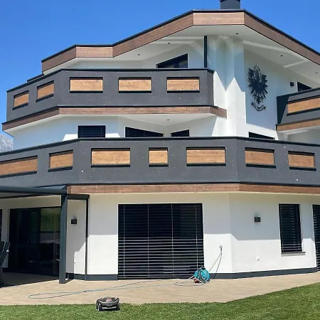 Apartment Weitblick In Gotzens With Access Innsbruck